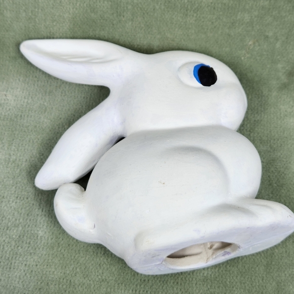 Vintage Painted 4.5" Ceramic Big Eyed Easter Bunny Decoration Matte Ceramic - Picture 7 of 10